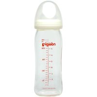 Mamadera Boca Ancha de Vidrio Pigeon 240 ML